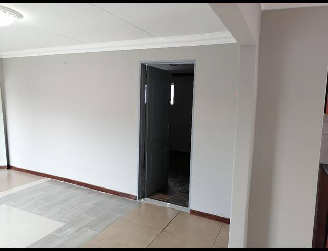 1 bed property to rent in WINCHESTER HILLS